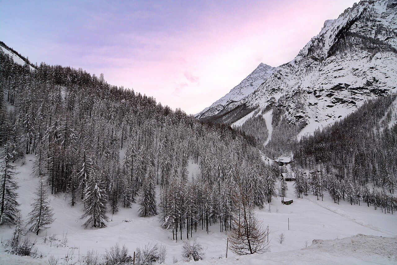 Tramonto invernale in Valle Argentera